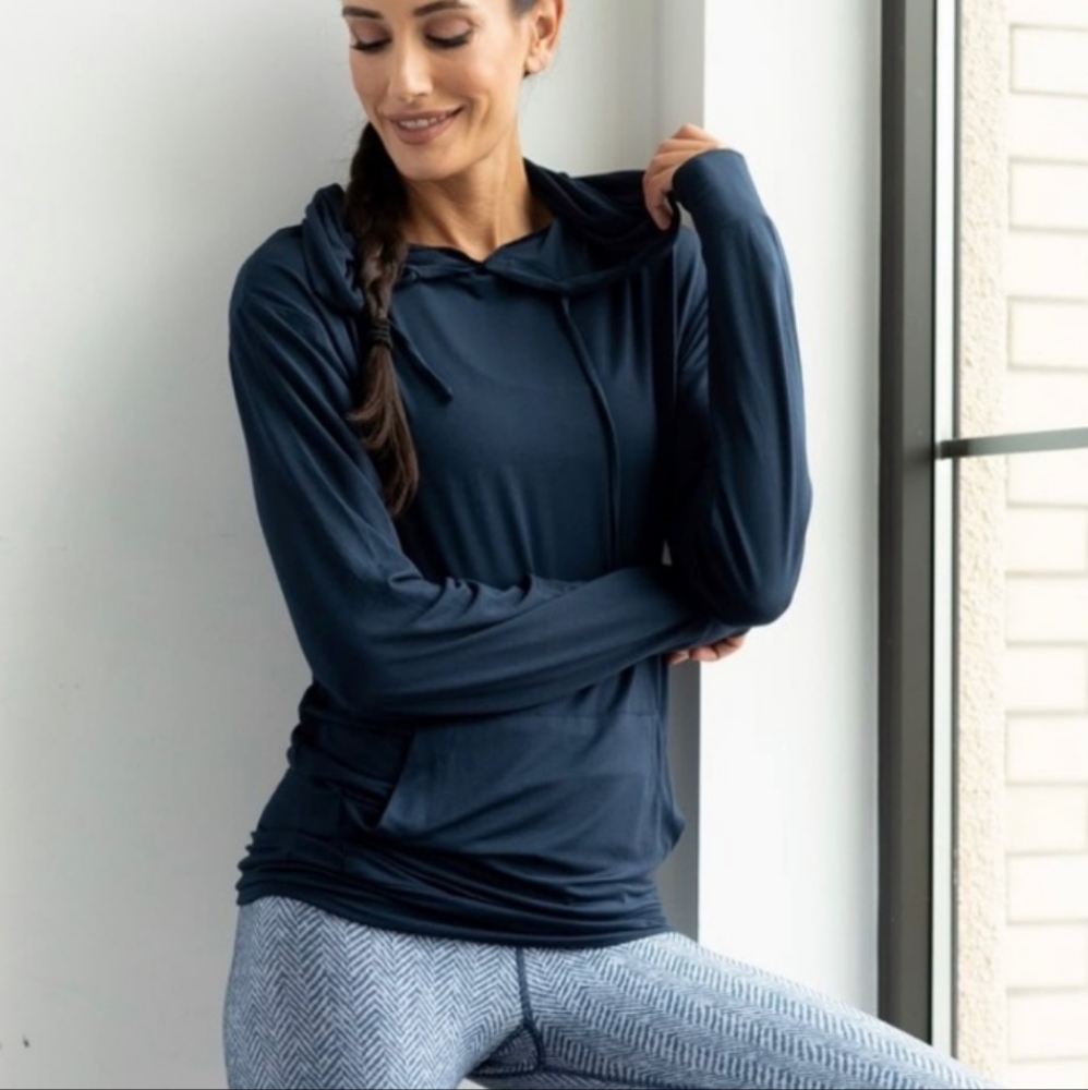 NWOT- Sol & Mane Navy Blue Tadasana Hoodie Size Large